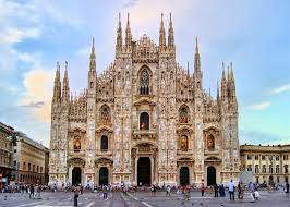 Площадь Бург-Де-Фур